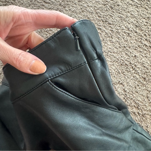 Halogen Black Outfit Set Velvet Cami Faux Leather Shorts High Rise Size L Large - Picture 12 of 16